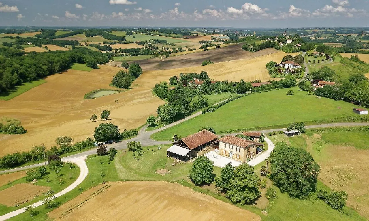 Le Guitou Villa Monlezun Holiday home